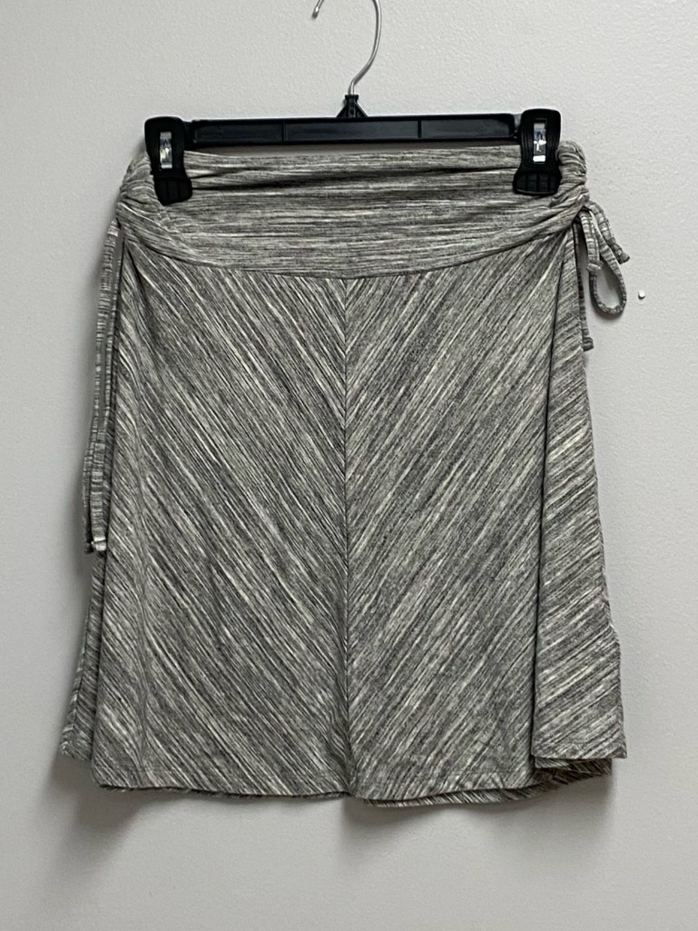 Dartni Women’s super soft Gray Heather Skirt size XS